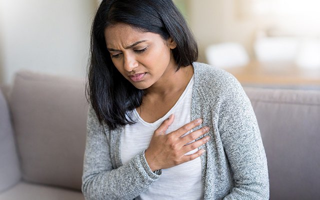 Mild Chest Pain or Breathlessness? Don’t Ignore These Early Signs of Heart Trouble